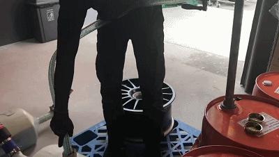 摸进韩寒的P房，看看民用车和赛车保养到底有什么区别？