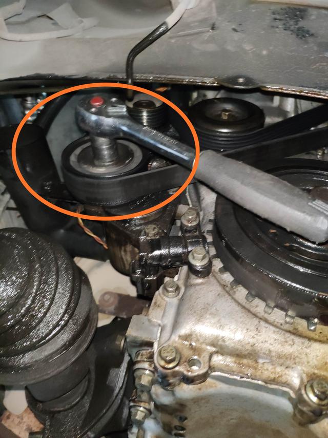 修理工修车失误导致车辆受损,修理工维修中犯了大错