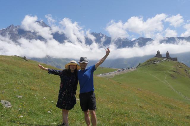 穷游夫妻开着中国车环游骑行记,10万元挑战自驾环游中国边境线