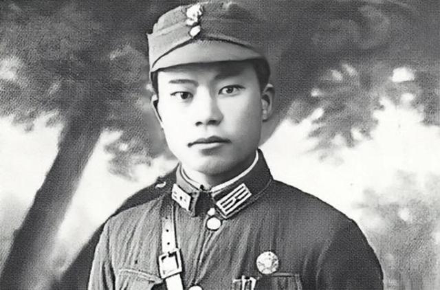 彭雪枫：抗战牺牲高级将领，毛*东泽**称他是虎胆英雄，遗腹子是上将