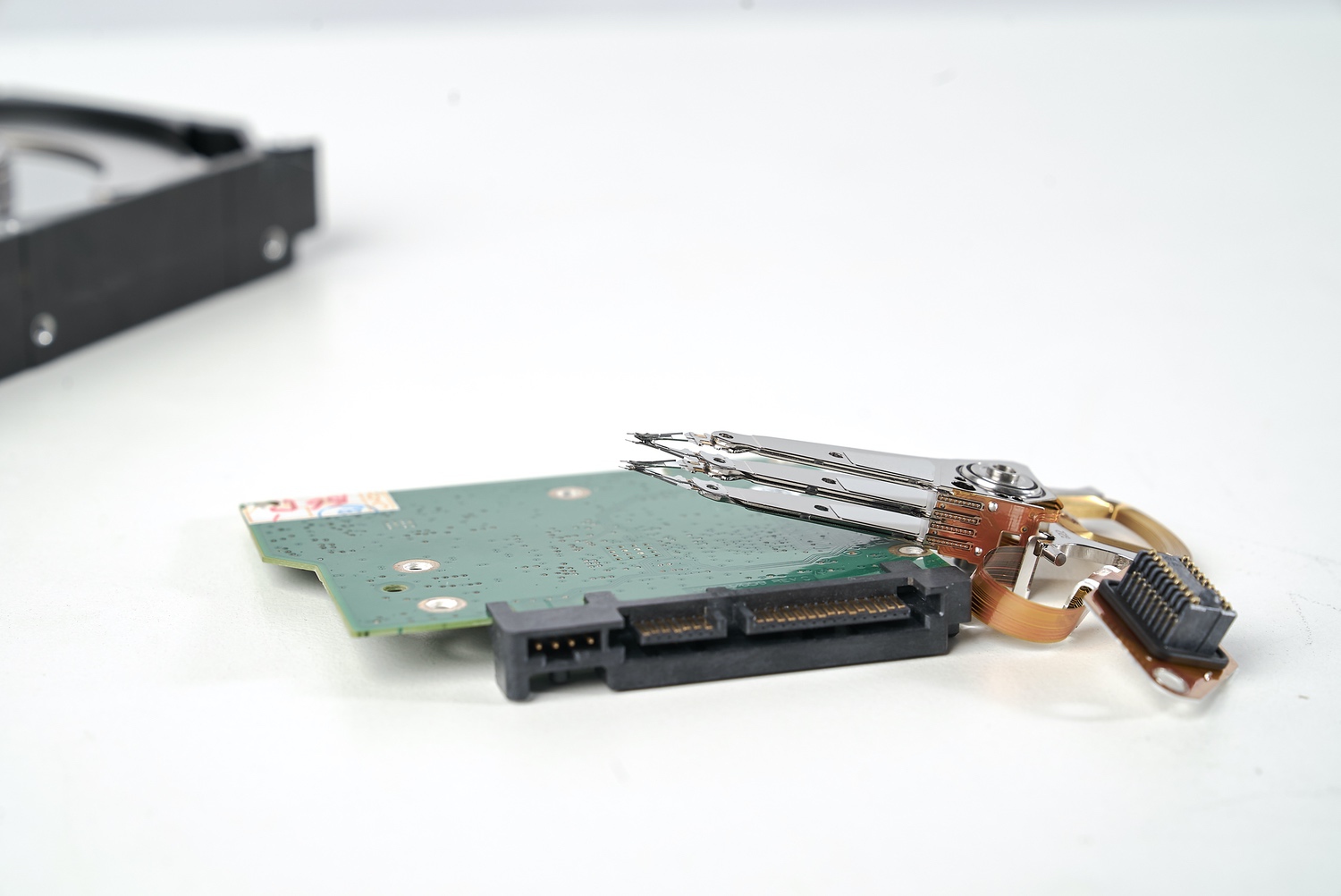 机械硬盘拆解价值,机械硬盘有什么拆卸价值