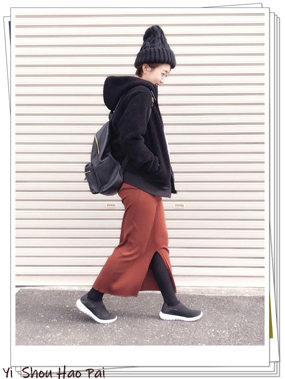 优衣库卫衣穿搭女2020,优衣库keithharingtokyo连帽卫衣