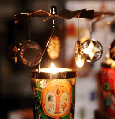 国内柜姐vs英国Selfridges,圣诞节的朋友圈怎么发才不low?