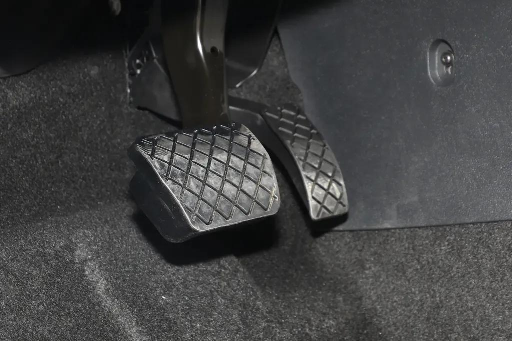 2022款帕萨特吐槽点,2022款全新帕萨特值得买吗