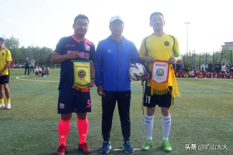 “喜欢你就来”-盛泽球迷协会赴灵武市交流足球文化