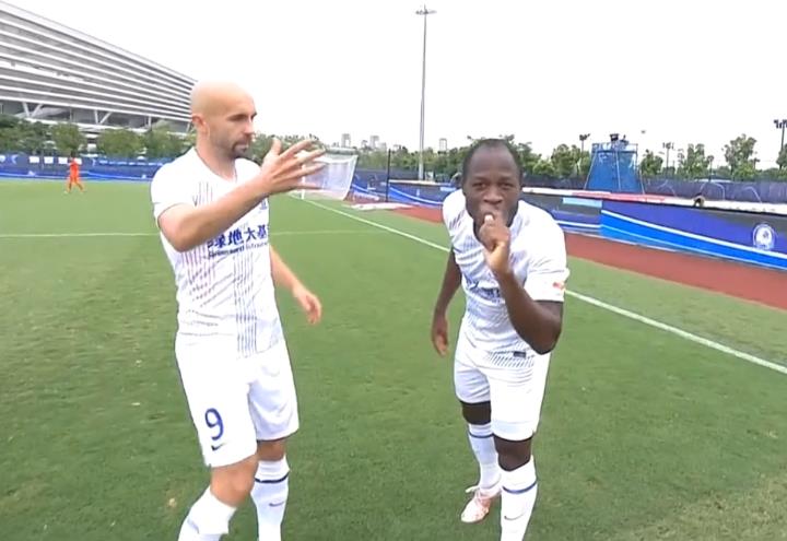 中超最低级丢球,2024赛季中超门将低级失误