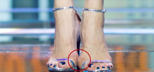 哪个品牌鞋子可以根据脚型定制,买鞋子穿才好看