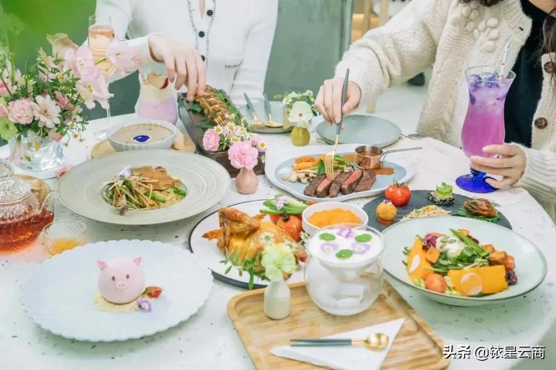 这些2021年一开业就圈粉无数的“全国首店”,凭什么在博人眼球?