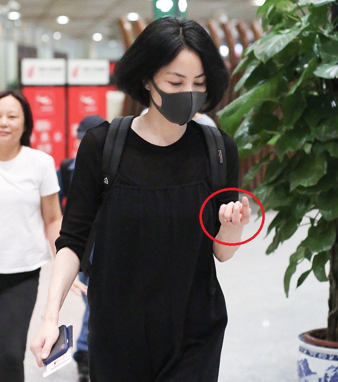 王菲跟谢霆锋最近一起的照片,王菲会不会跟谢霆锋结婚