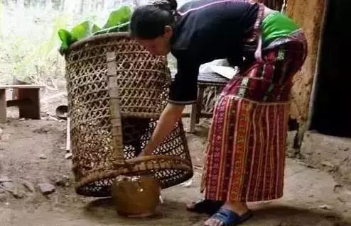 喝正宗的黎族山兰酒,黎族特色山兰酒是什么