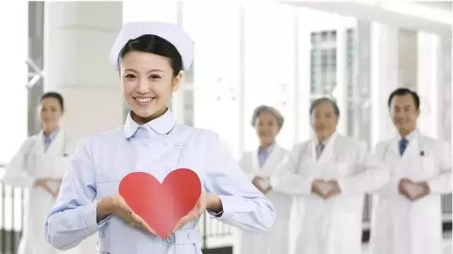 迪拜捡垃圾致富是真的吗,迪拜捡垃圾月入百万