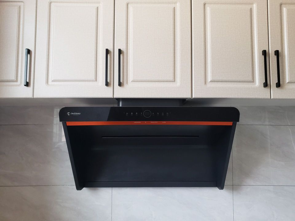 抽油烟机可以抽出屋内湿气吗,抽油烟机能过滤油烟吗