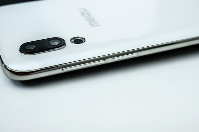 魅族16s详细测评,魅族16s评测小米9