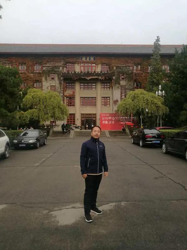 从中立：长江汉水歌浩瀚，楚韵荆风爱远达