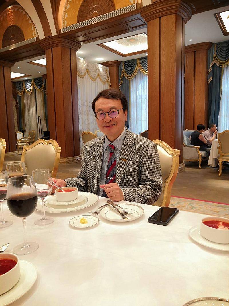 我的启蒙老师完整版免费,我的启蒙老师梗概