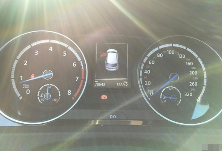 44万买大众高尔夫R，五年开7.8万公里，说起用车感受车主滔滔不绝