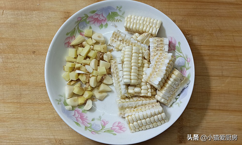 排骨怎么红烧比较软烂入味,红烧排骨怎么做软烂好吃