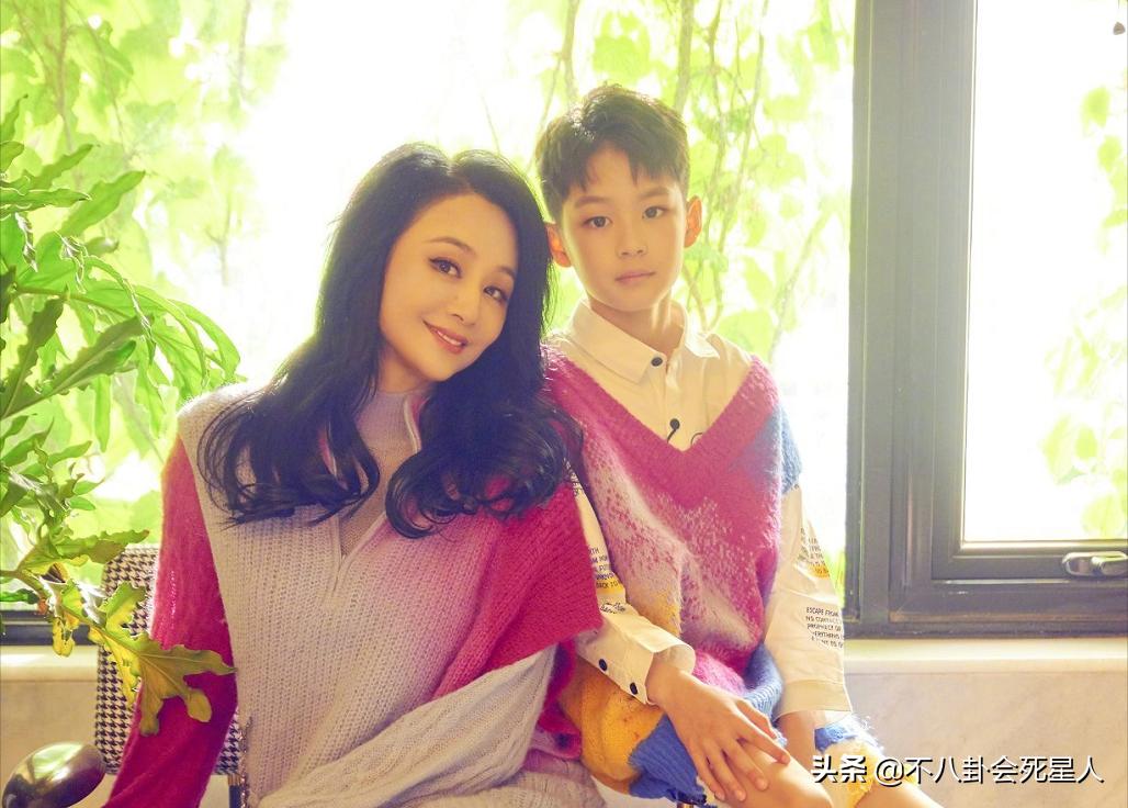 星二代遗传好基因:姚明11岁女儿身高1米8,曹颖的儿子长相帅气