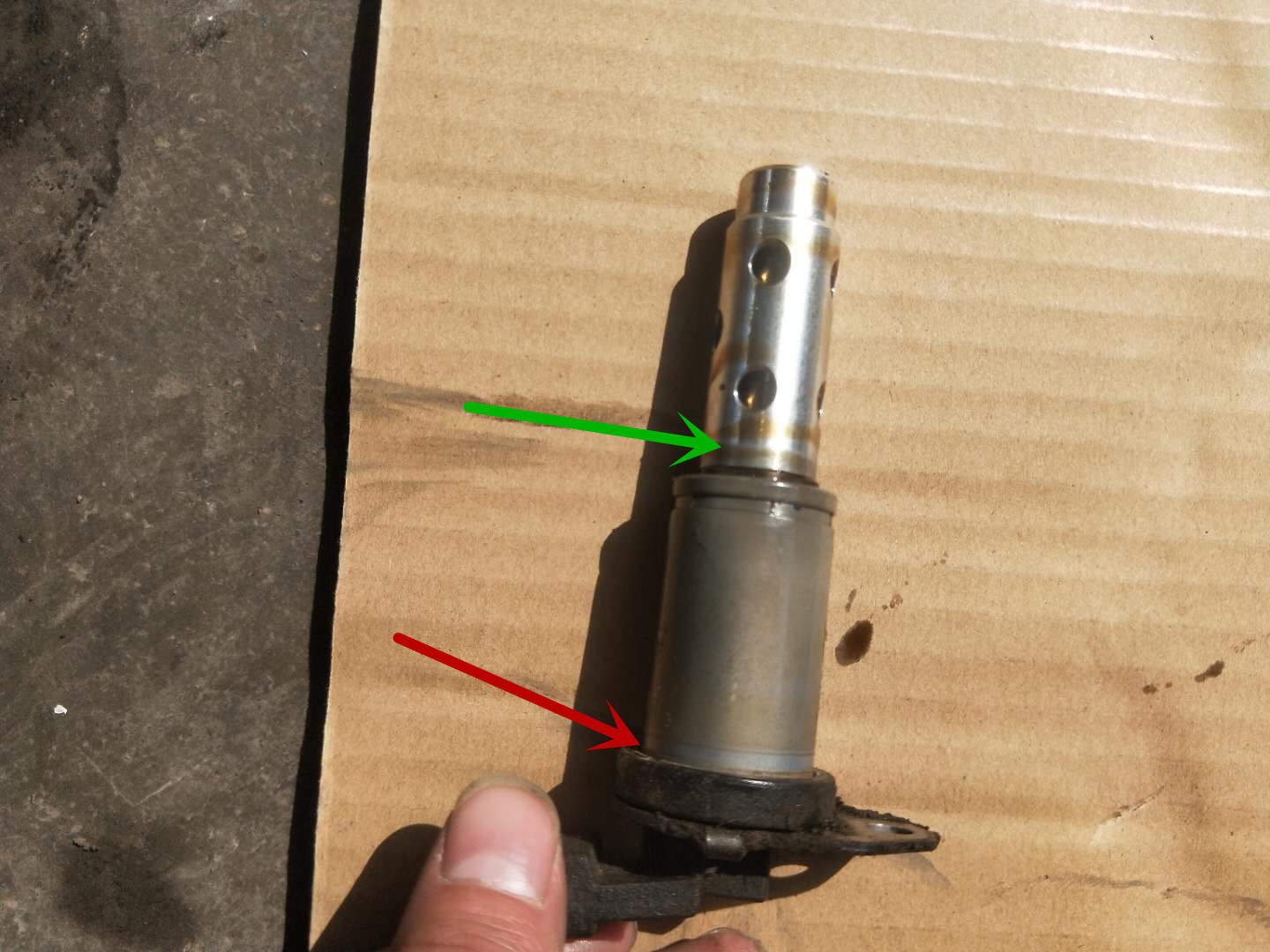 2010款宝马523发动机漏油,宝马523li发动机维修翻新