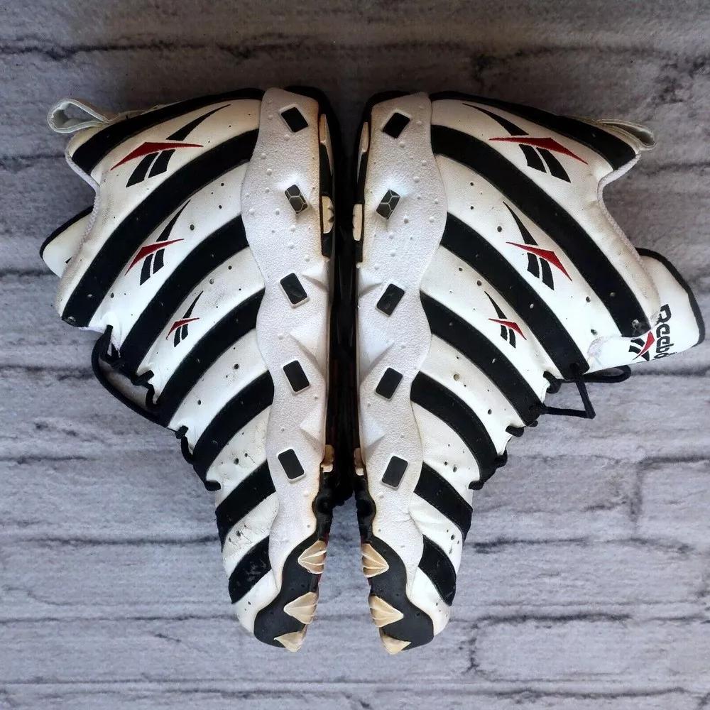 reebok老logo,reebok标志红蓝白