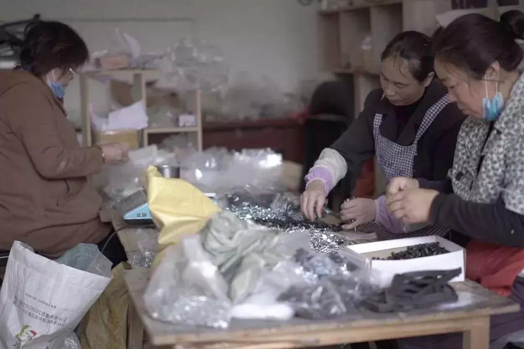 开农村淘宝店靠什么赚钱,农村小伙创业开互联网公司亏百万