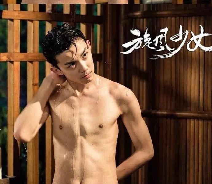 李现有没有腹肌,李现的真腹肌