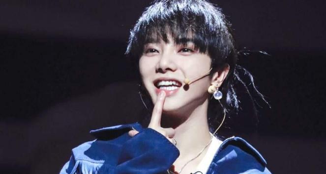 华晨宇八年前经历了什么,十年了华晨宇苦尽甘来