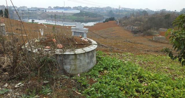 白虎穿堂家破人亡是什么格局,白虎转案与白虎穿堂是一个意思