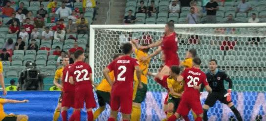 欧洲杯英格兰威尔士贝尔任意球,欧洲杯威尔士贝尔点球视频