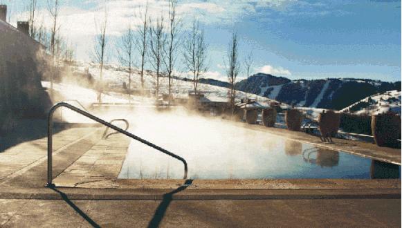 位于南昆山半山上的金叶子温泉酒店，享受尊贵的私家泡汤，新体验