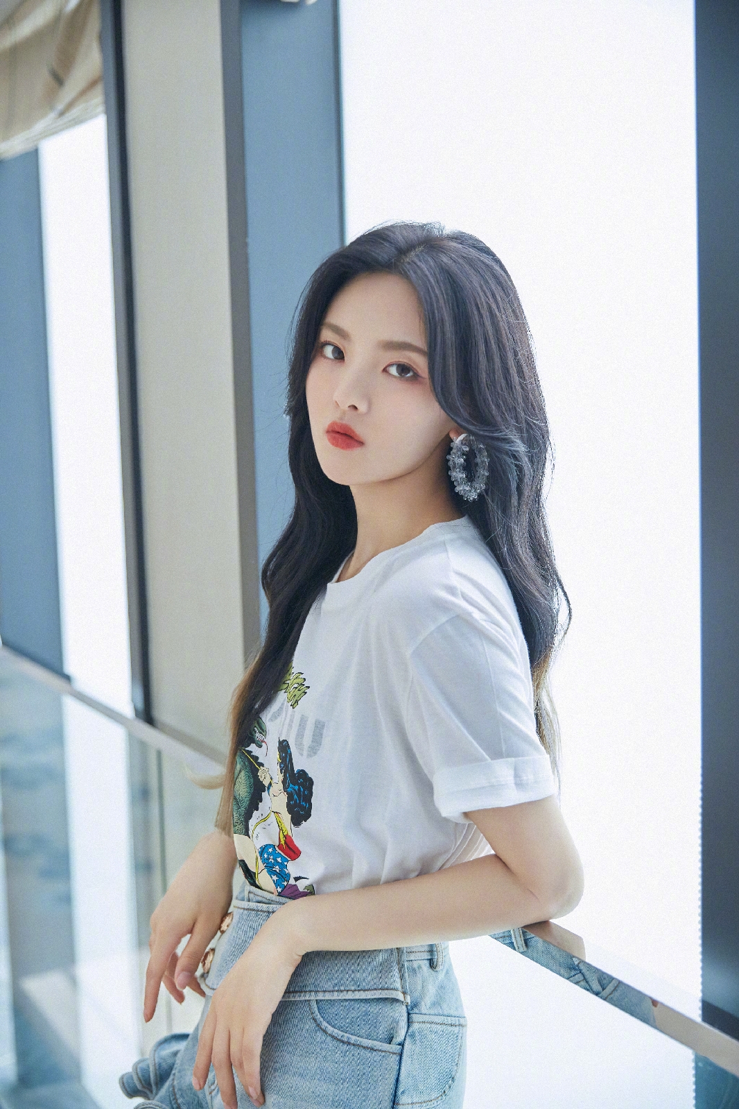 利用牛仔风格打造时髦气质,简约时尚休闲牛仔搭配