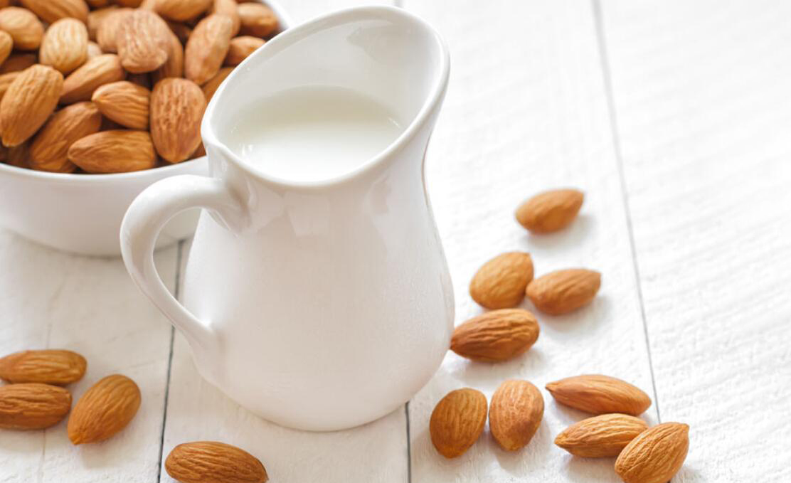 咖啡拉花用什么奶可以拉花,咖啡拉花怎么拿拉花杠