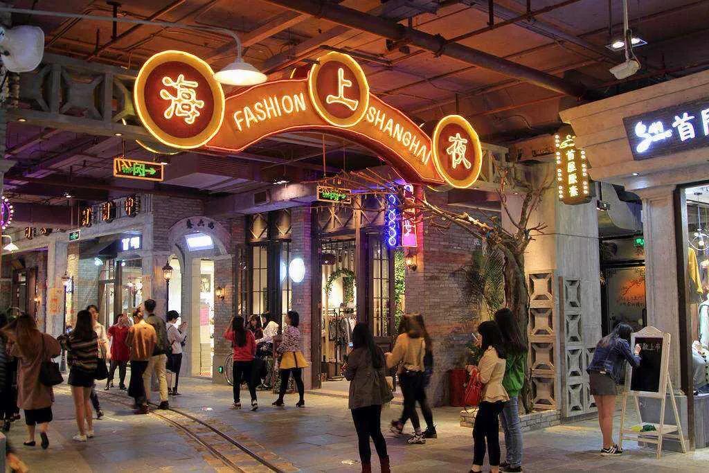 广州一号地铁沿线游玩,广州三号地铁沿线有啥好玩地方