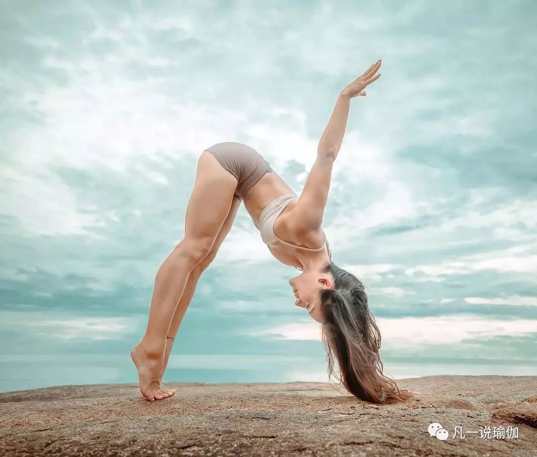 肋骨外翻的正确矫正方法,怎样改善肋骨外翻