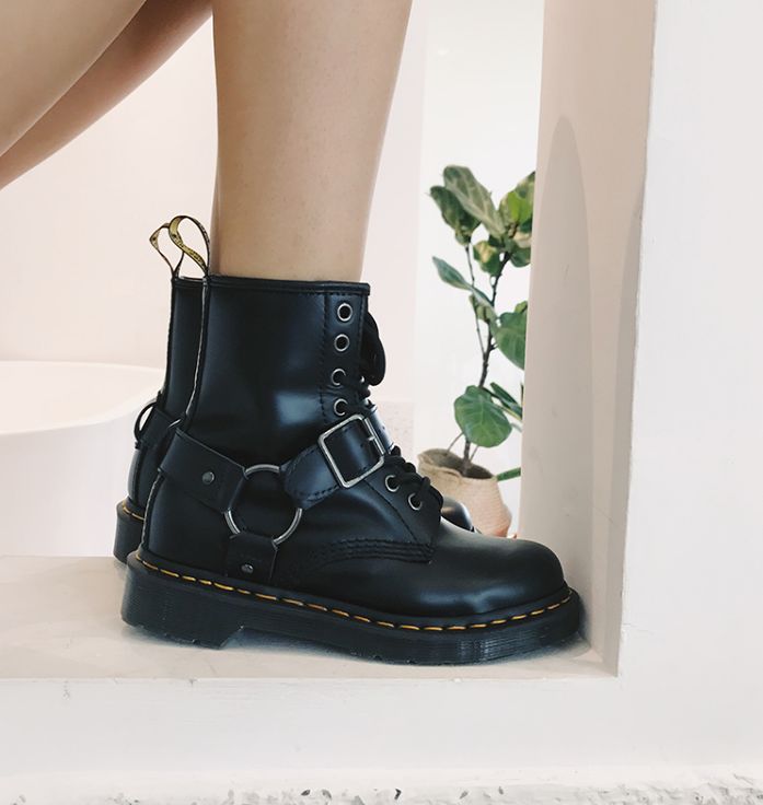 全网最火爆的高端马丁靴,最好看的马丁靴款式