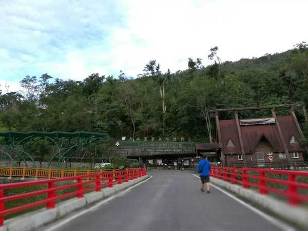 知本温泉在哪里,台湾知本温泉