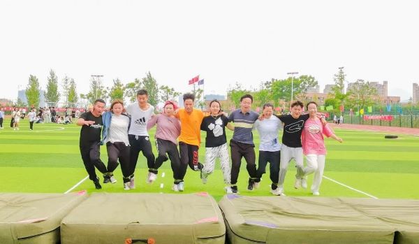 运动会圆满结束运动不止步,运动会闭幕但人生不落幕