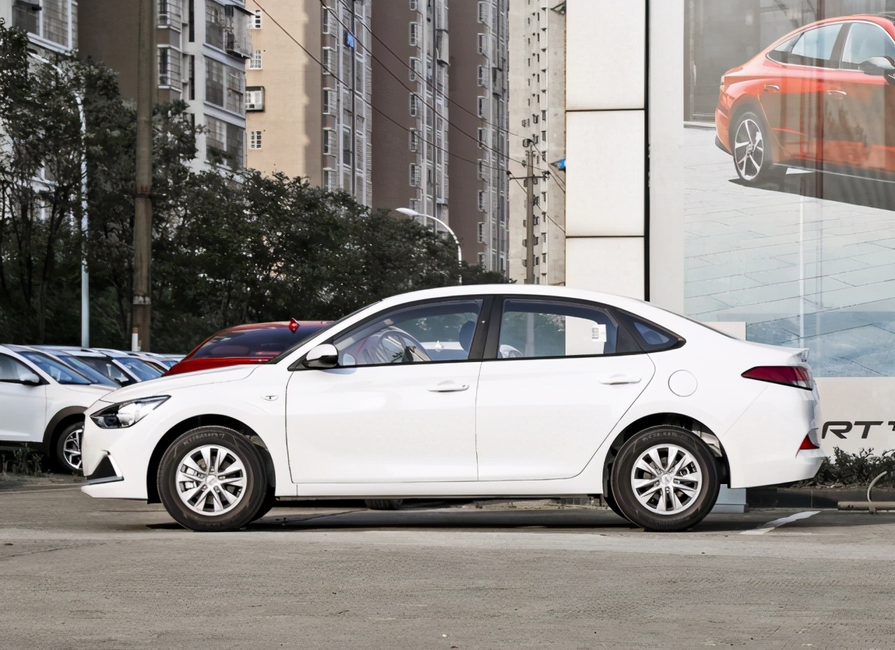 被冷落的车,18年7月现代悦动1.6自动挡