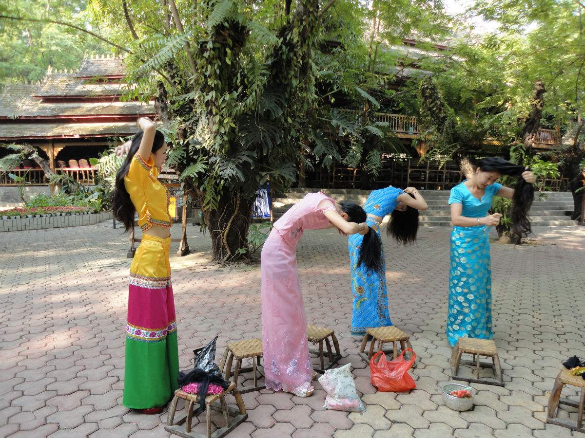 云南16个州的姑娘,云南风情推荐