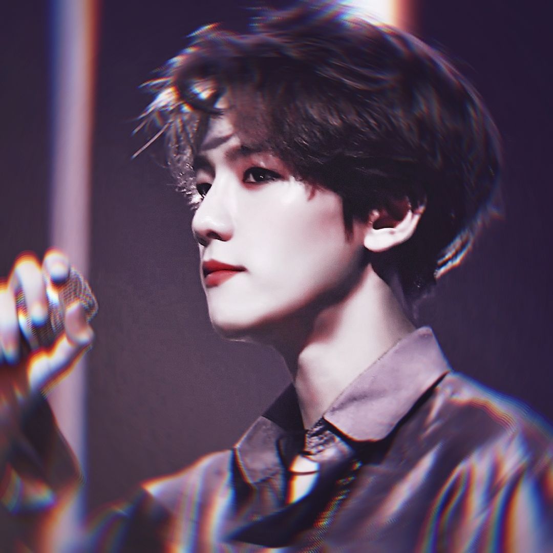 边伯贤做梦素材之你是个黏人精,exo盘点边伯贤这些年的神仙舞台