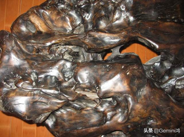 金丝楠木什么味道有什么特征,金丝楠木什么味道一股木屑味