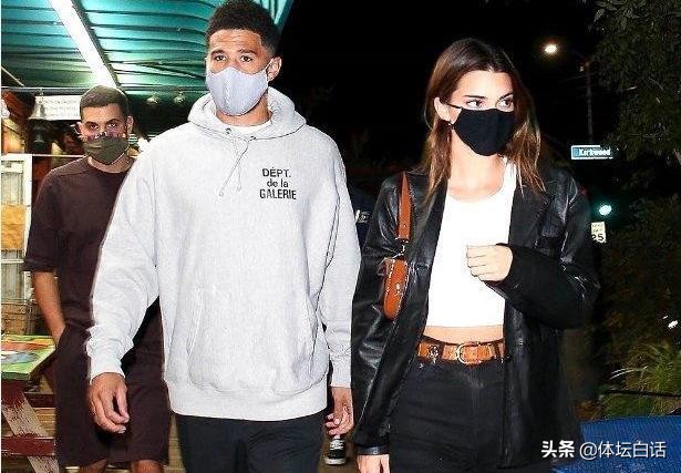 布克输了比赛后詹娜什么反应,布克被詹娜影响状态