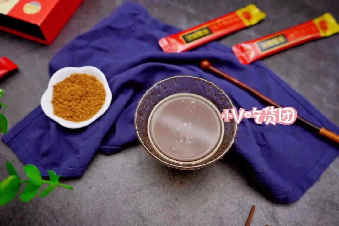 它是老广专属的中秋香甜，皮薄馅靓，邻居都问哪买的