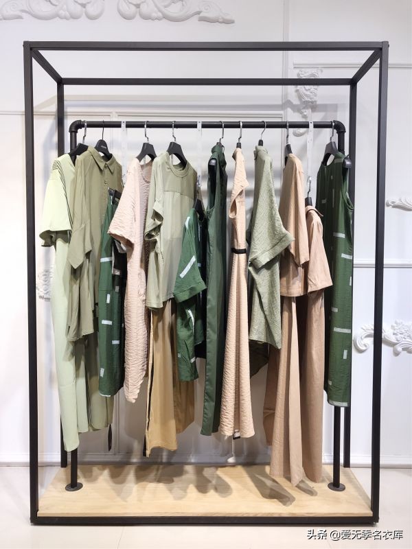 一二线品牌女装折扣批发,一二线折扣女装尾货进货