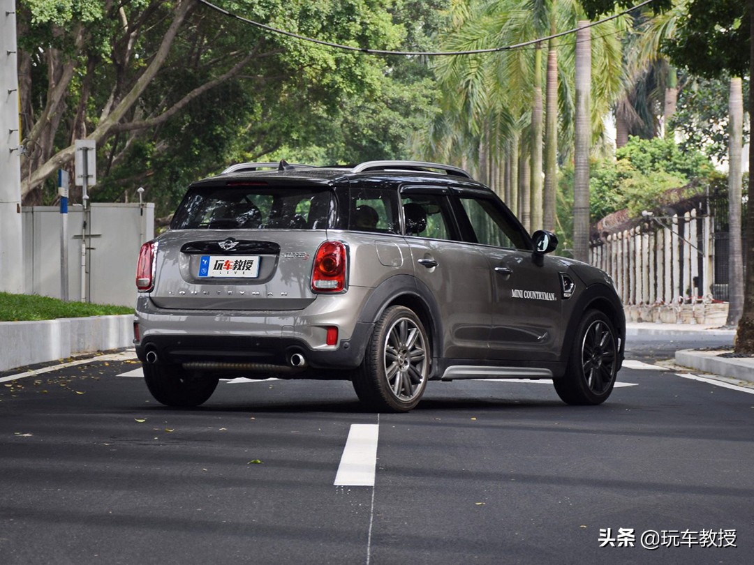 15万合资suv首选想要高颜值就选它,30万买中型suv选这三款不会错