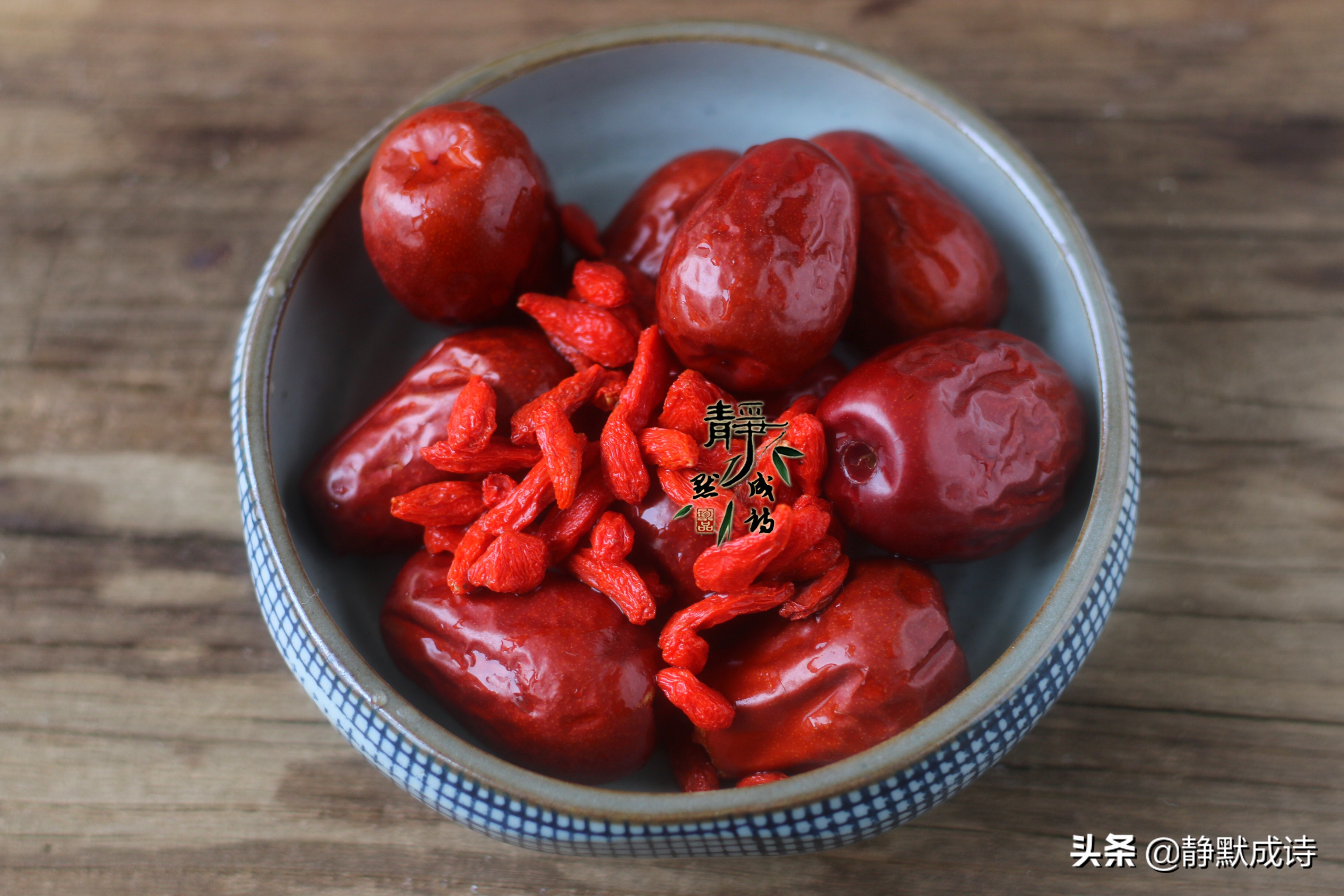 春节馒头怎么做才松软好吃,电饭锅做馒头面包的家常做法视频