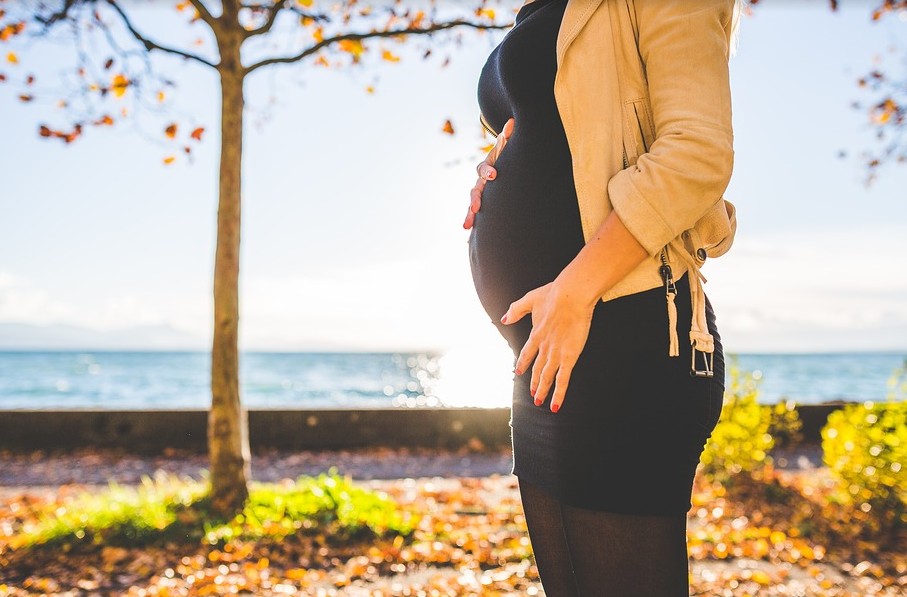 孕期爱哭怎么办,孕期爱哭还不被老公理解