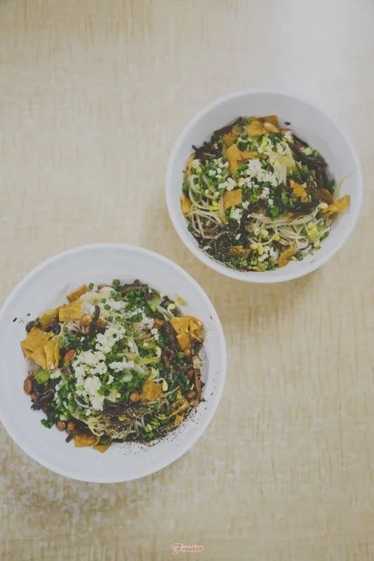 这碗粉说不上哪里好，但就是谁也替代不了...