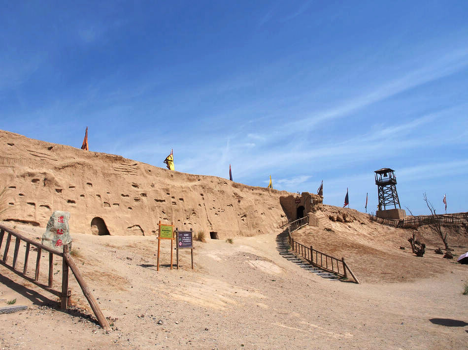 跟着星爷和老谋子的电影,去逛这座大名鼎鼎的西北影视城堡