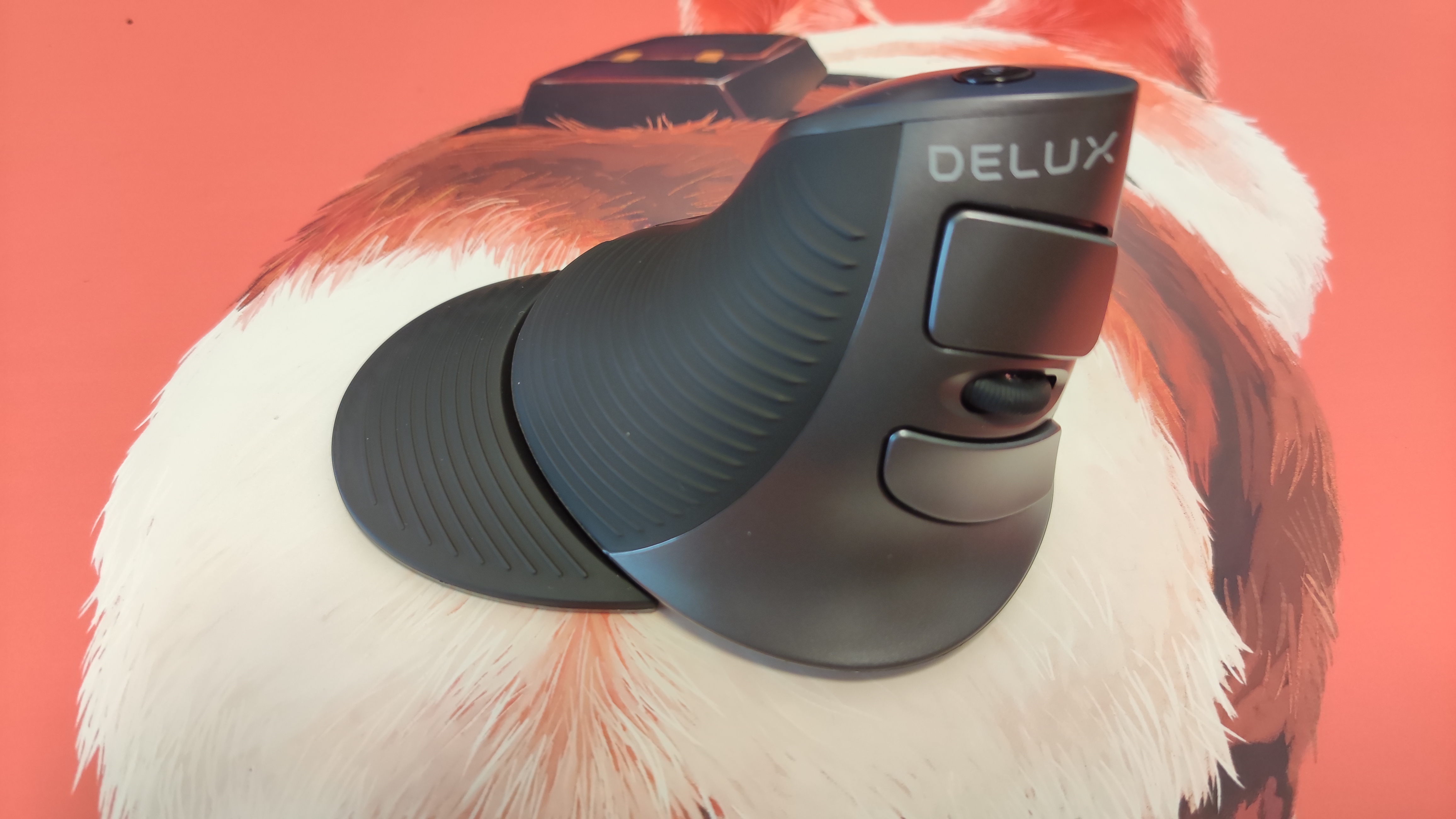 鼠标入门级推荐618,delux垂直鼠标